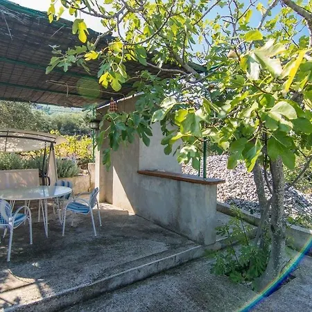 In Slatine With Terrace, Air Conditioning, Wi-fi *