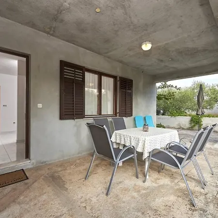 In Slatine With Terrace, Air Conditioning, Wi-fi Trogir
