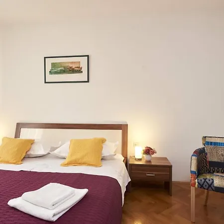 In Slatine With Terrace, Air Conditioning, Wi-fi * Trogir